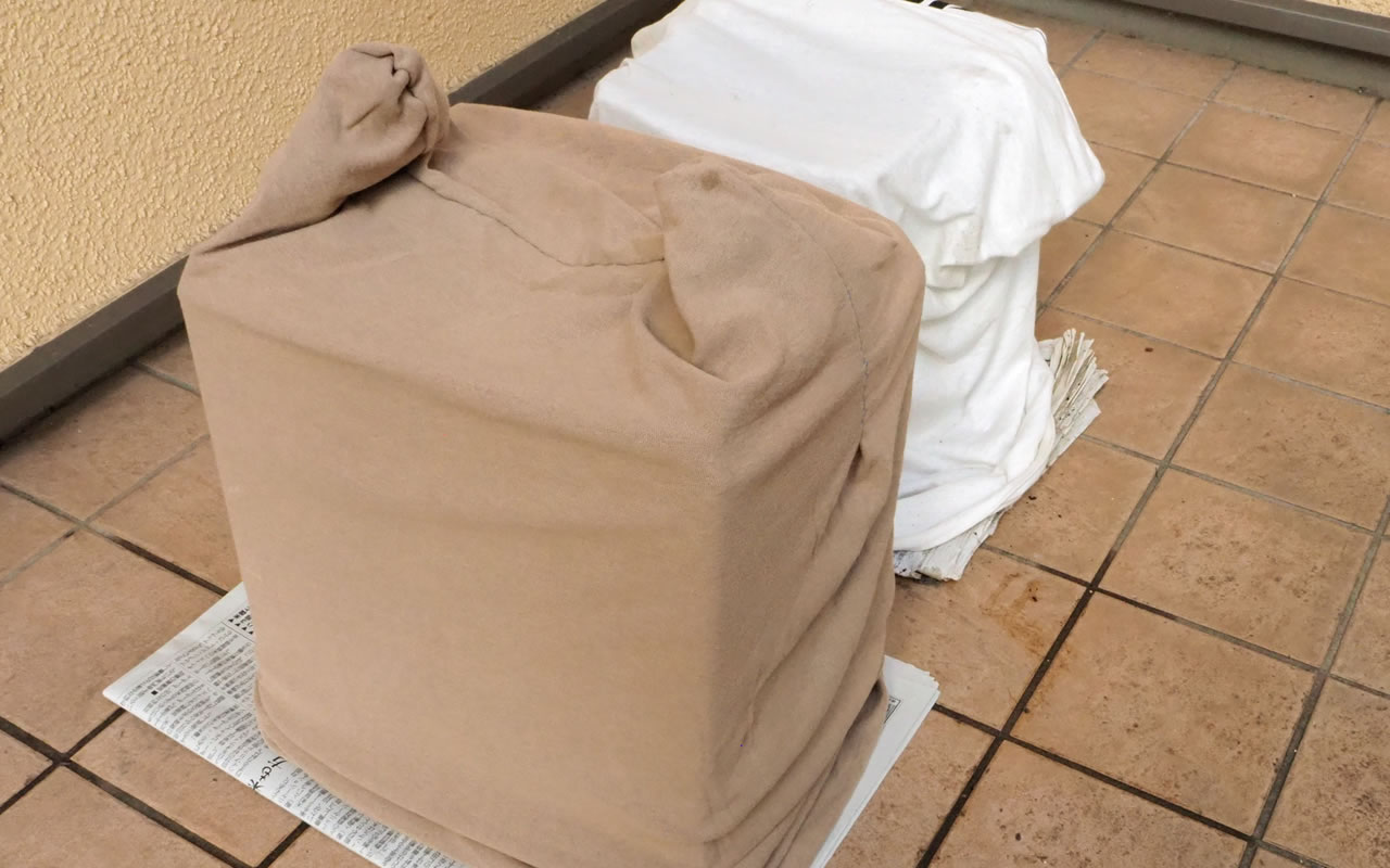 段ボール箱コンポスト2つ設置